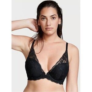 Victoria's Secret Love Cloud Lightly Lined Black Lace Plunge Bra